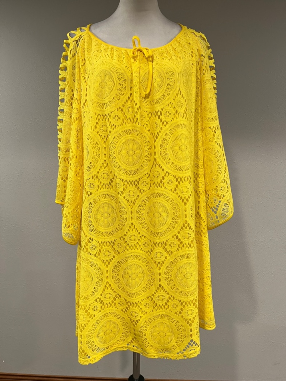 Tacera Bright Yellow lace Shift Dress size extra large